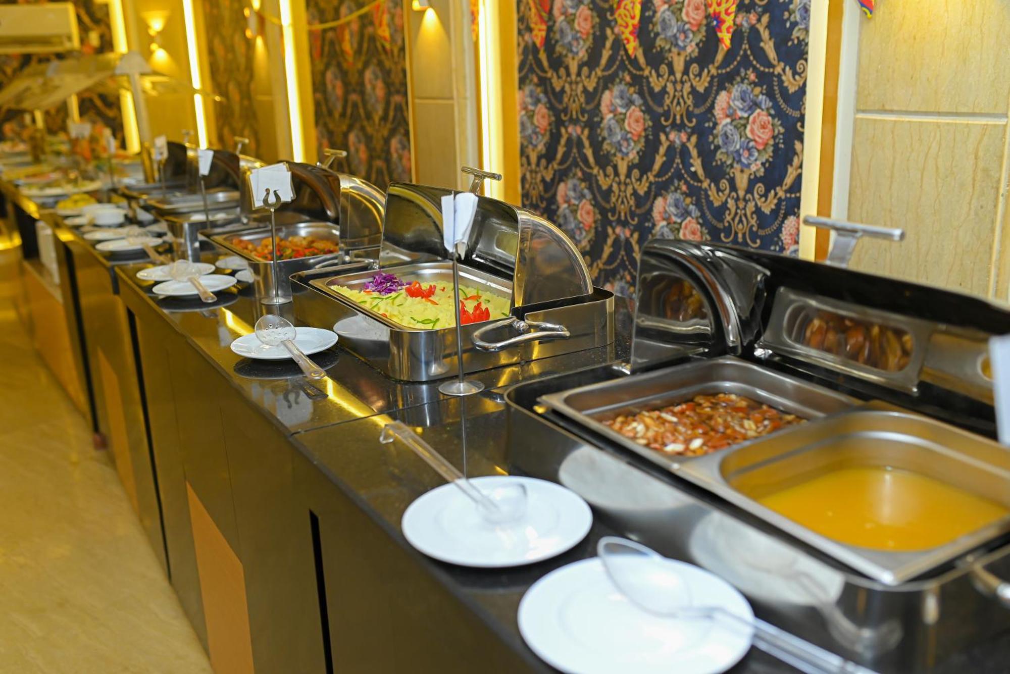 Cleopatra Hotel